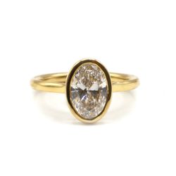 2 Ct Oval Diamond Solitaire Ring In 14ky
