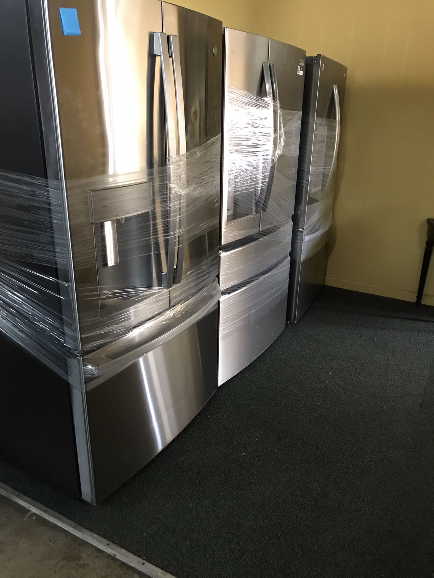 Brand New Fridges French Door Scratch And Dent$699..financing Available No Credit Needed