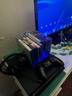 PS4 With Games And Headset 