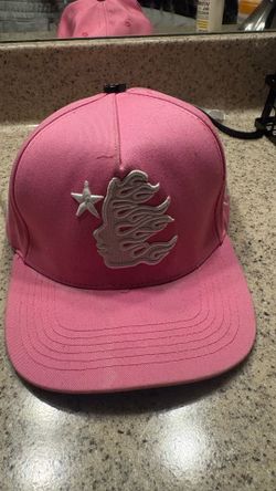 Hellstar hat pink