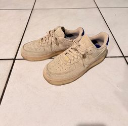Nike sneakers suede material