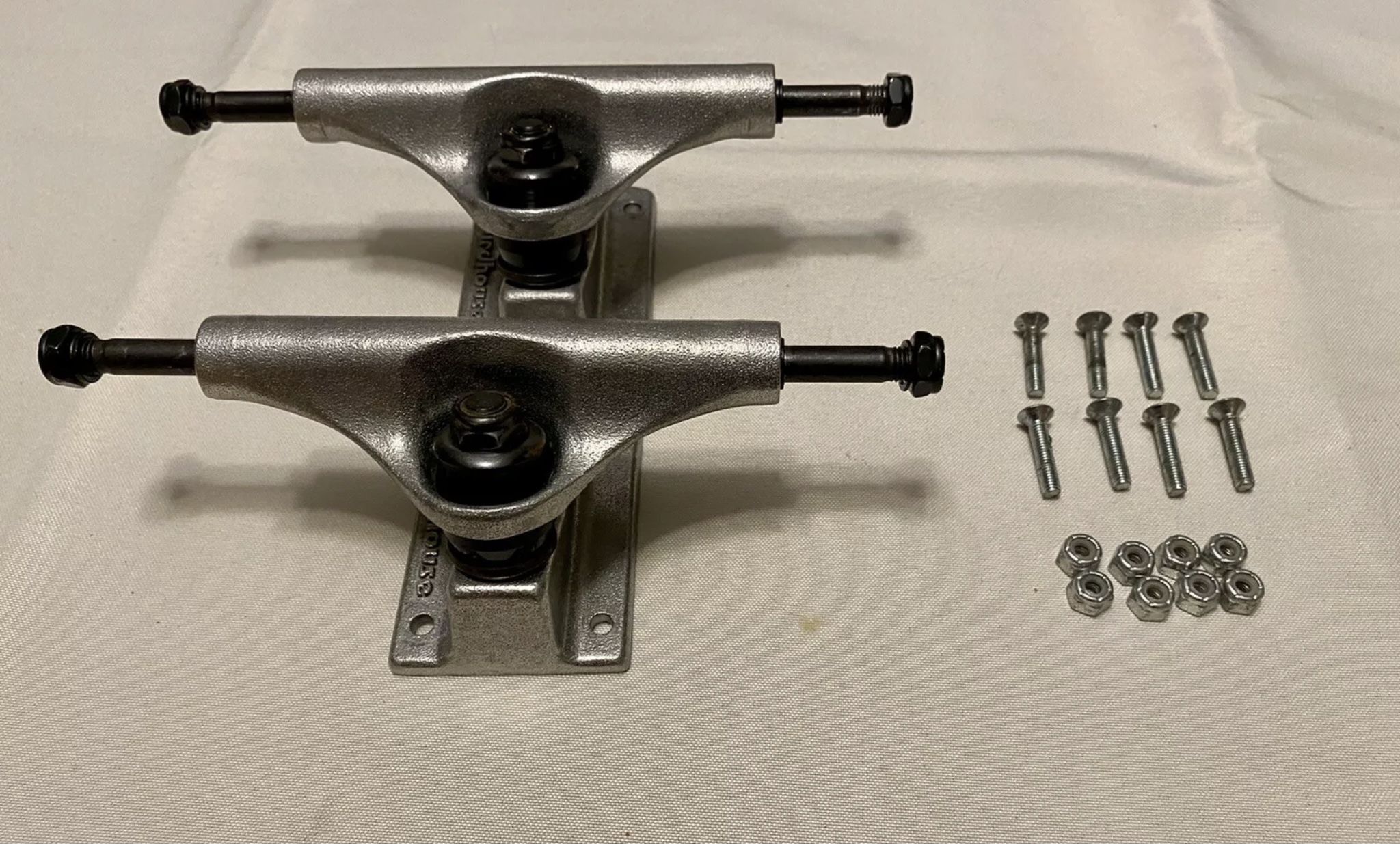 Birdhouse Skateboard Trucks & Mounting Hardware $25 for Sale in