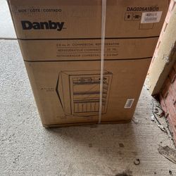 Danby Refrigerator 