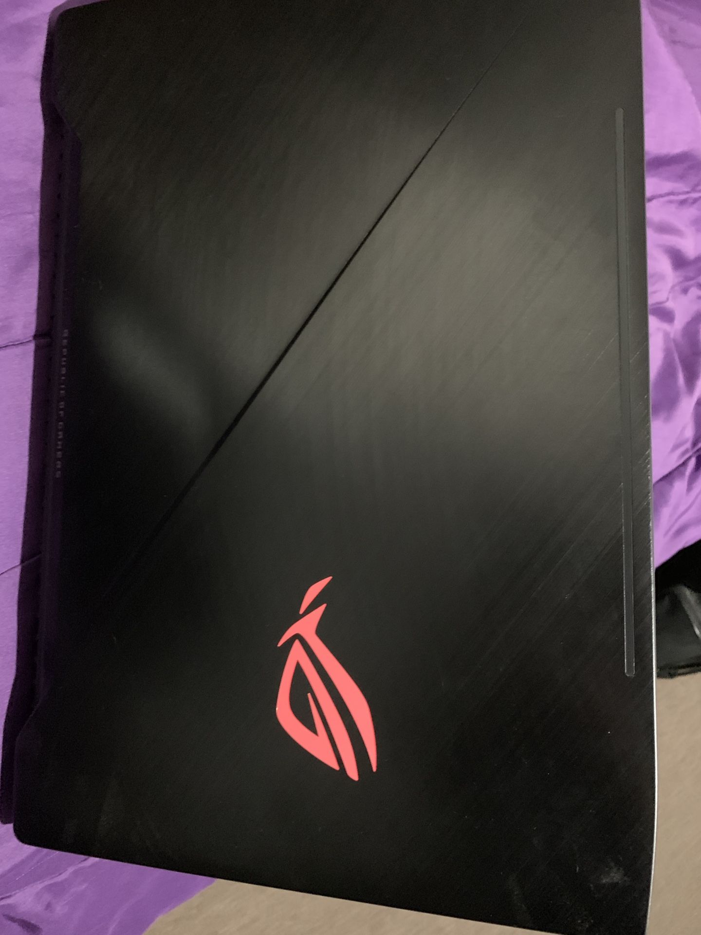 Asus strix rog gaming laptop