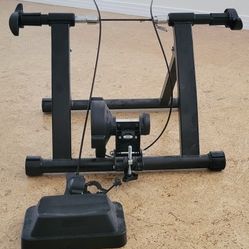 BALANCEFORM Bike Trainer