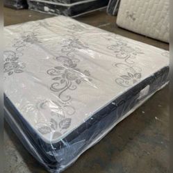 Queen size mattress/ Colchon