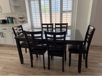 Dining table with 6 chairs - custom glass top