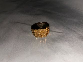Gold 10kt nugget ring size 7.5