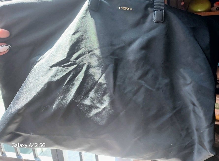 New With Tags Tumi JUST IN CASE TOTE