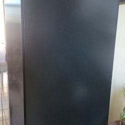 Refrigerator For Salo