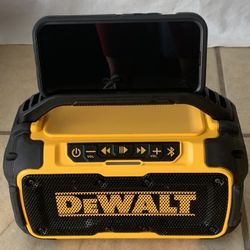 DEWALT 20V MAX Lithium-Ion Cordless Bluetooth Speaker  - NEW