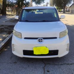 Toyota Scion xb 2013