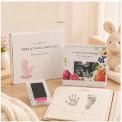 Pregnancy Calendar for First Time Moms 48-Page Keepsake Set