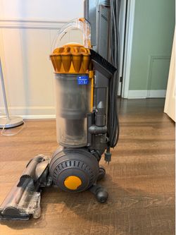 Dyson multifloor 2 vacuum