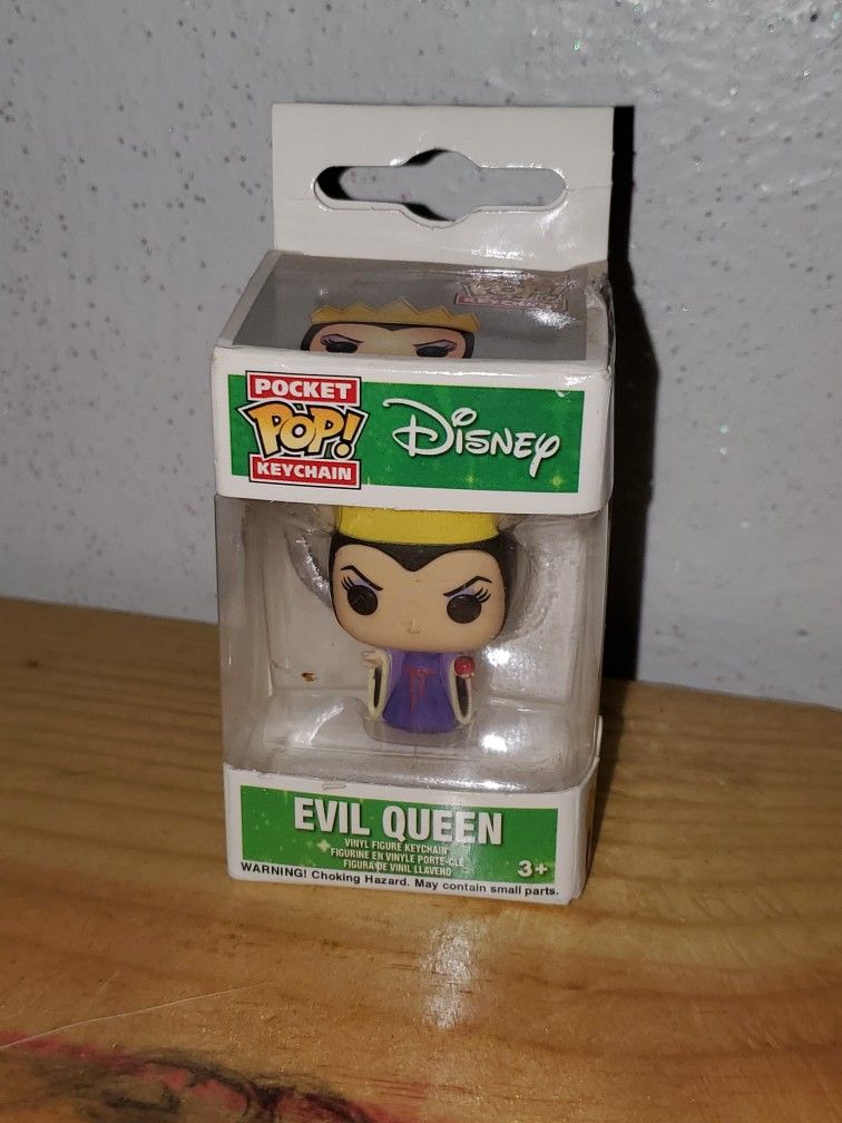Disney's Evil Queen Pocket Keychain Pop! By Funko! Never Removed From Box!