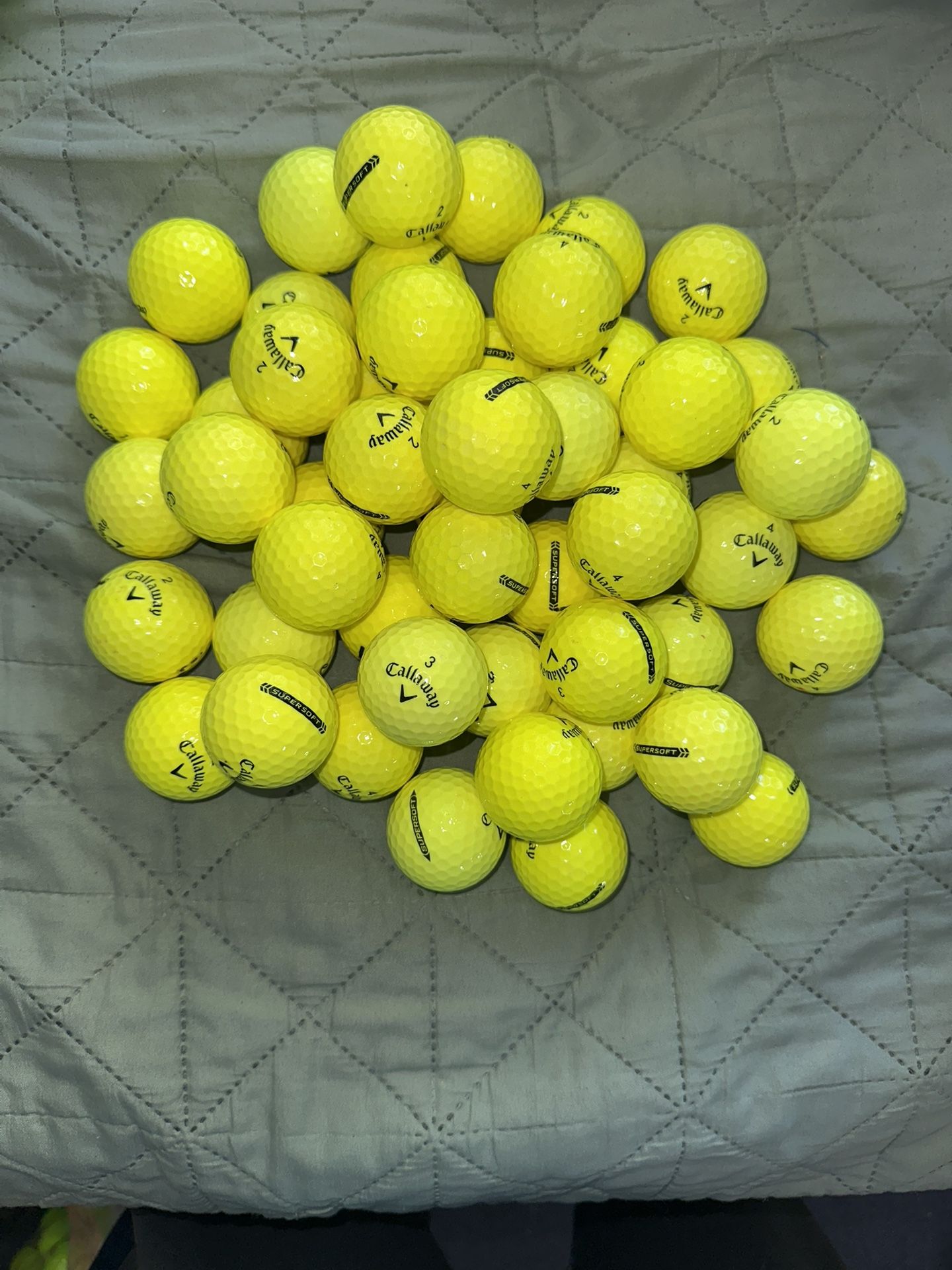 50 Callaway Supersoft Yellow Golf Balls