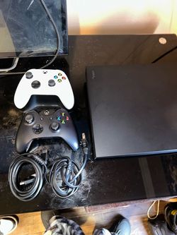 XBOX ONE X 1tb