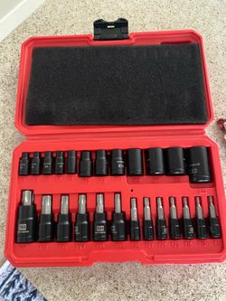 25 Piece Torx Bit and Socket Set, 13 Star Bits (T8- T60) & 12 E-Torx Sockets (E4-E22), Professional Grade Auto & Motorcycle Mechanic Set