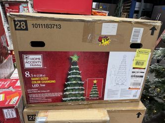 8.5ft Christmas Tree Plastic Brand New 