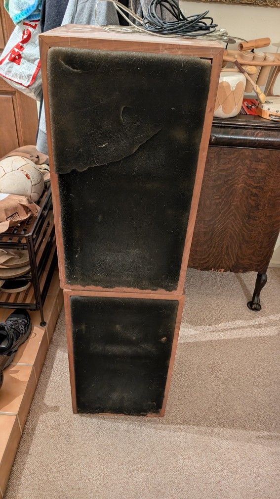 Free Vintage Speakers