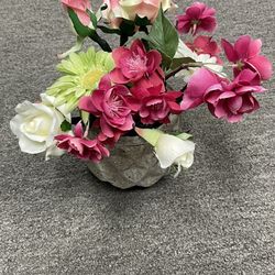 Front Desk Pen 🖊️ Set -Disguised As Flower 🌹 Vase