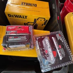 Portable Power  Amp Jump Starter w/Digital Compressor 