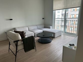 Pacific modular sectional - Light grey
