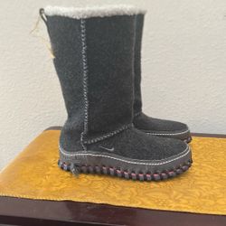 Nike Valenka ACG Fur Lined Wool Boots