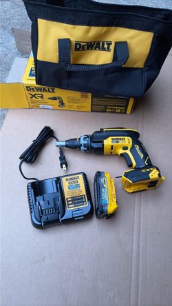 Dewalt 20v XR Screwgun Kit