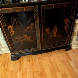 This Is A Georgous Chinese Cabinet W/ Storage And A Pull Out Jore For Wine Glasses And Etc.its An Original And Very old ..#vintagehutch 