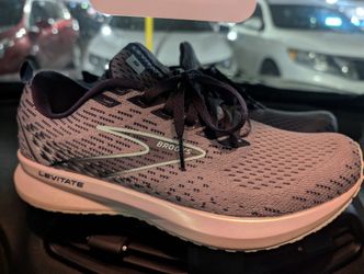 Womens Brooks Shoes