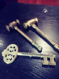 Solid brass judges gravels nhe to something important in the old days