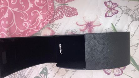 prada’s glasses