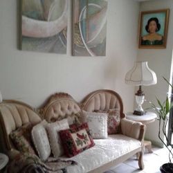 Victorian Style Living Room Set 