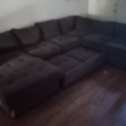 Furniture Sectional Opens To A Bed  And Ottoman