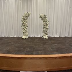 Faux Floral Arbor 5.9x6.9f