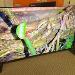 85 Tv Minor Scrach On Screen $55 Down On Financing Free Delivery Six Month Warranty 85 Tv Samsung Smart 4K Hdtv