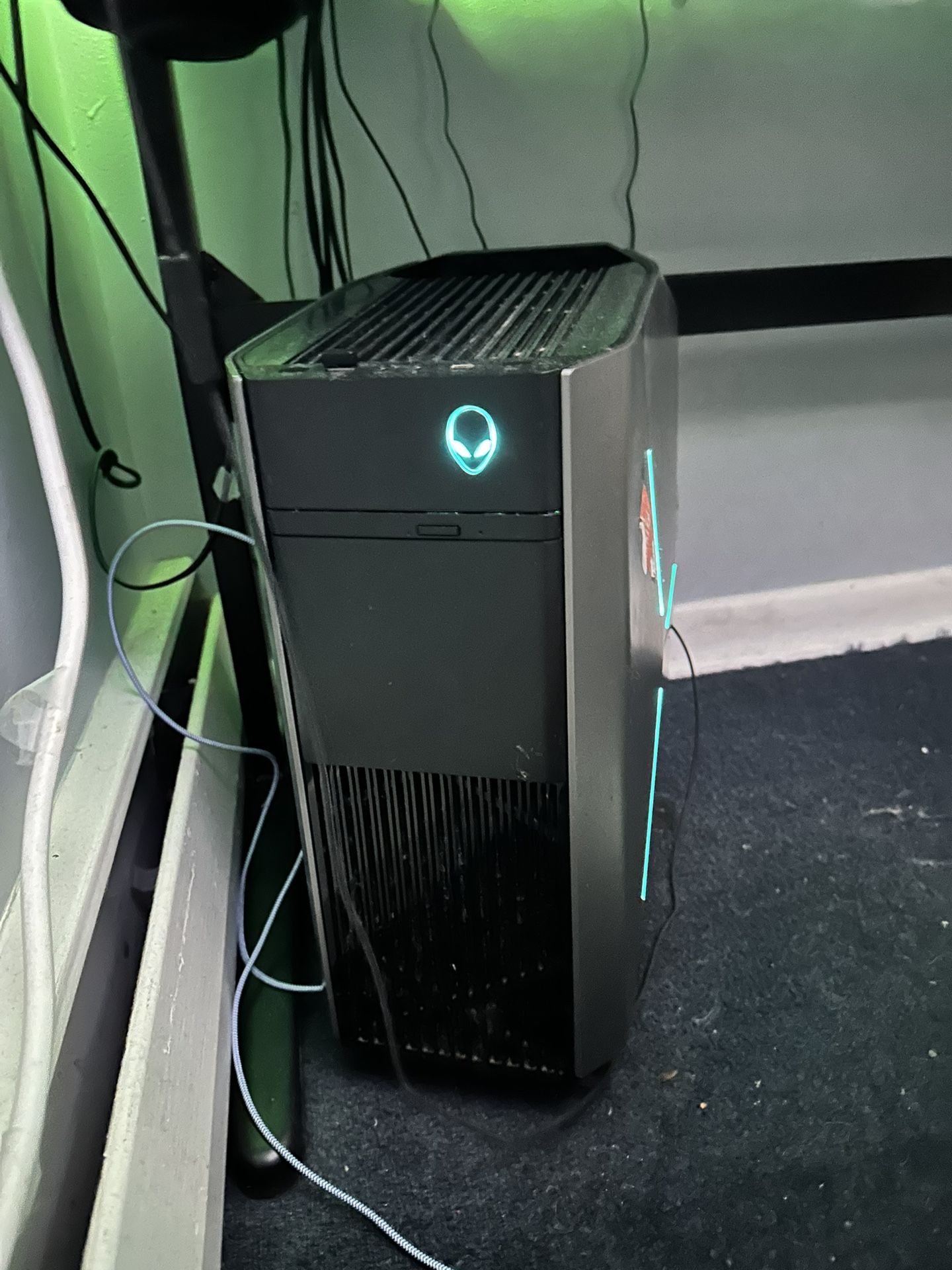gaming pc alienware 2018 (comes with keyboard) for Sale in Uppr ...