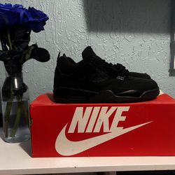 NEW Nike Sneakers : 4 Pairs