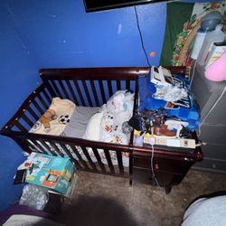 Baby Crib With Changing Station