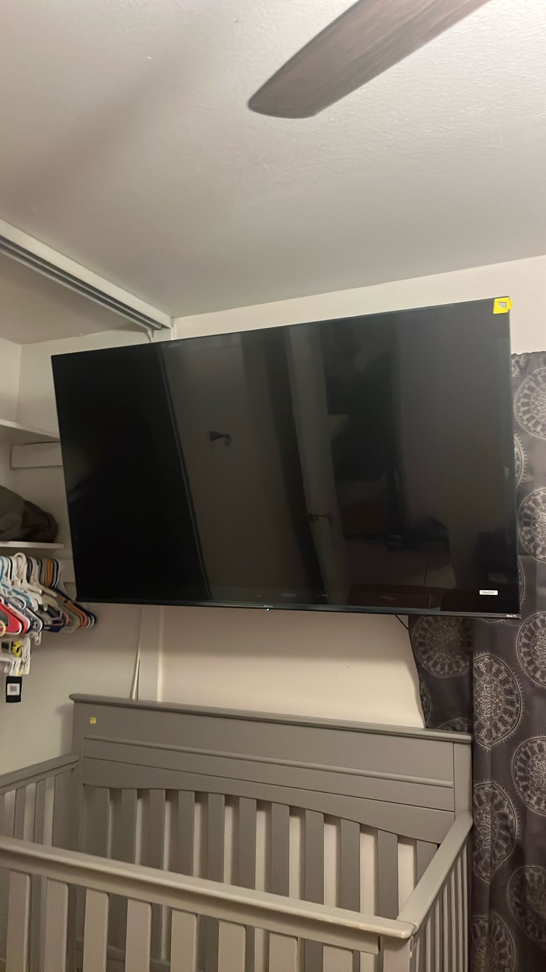 $$250!!!! 58 Inch Roku Tv Brand New