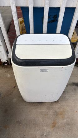 A/C air conditioner Black/decker 14,000 BTU