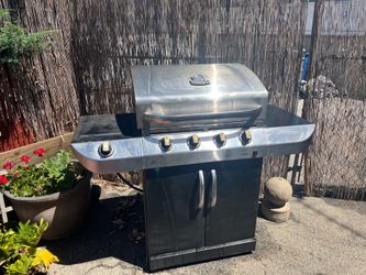 Char-Broil Commercial Series 4-Burner Gas Grill w/ Side Burner — $100