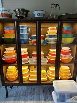 Broyhill Brasilia Hutch