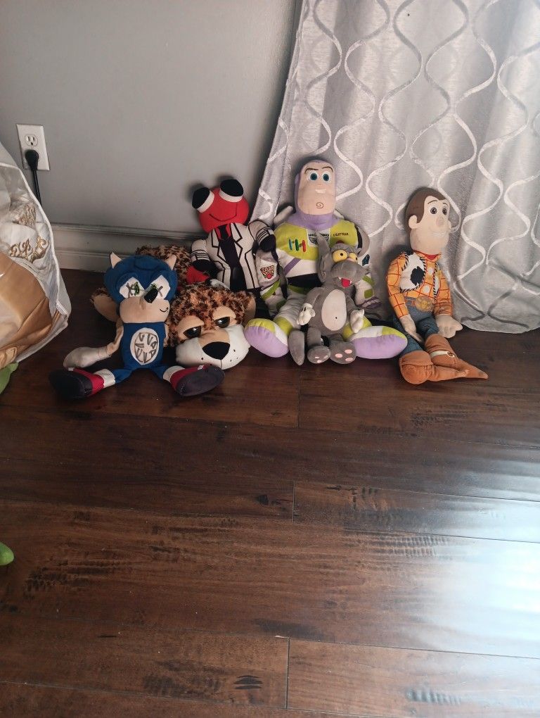 Plushies Animals And Buzz And Witty
