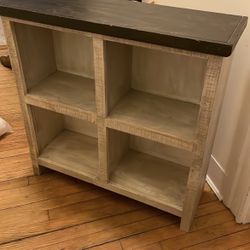 4 Cubicle Stand