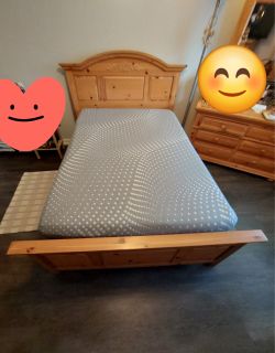 Bedroom set