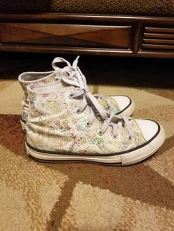 Converse Chuck Taylor Girls' Shoes Size 1