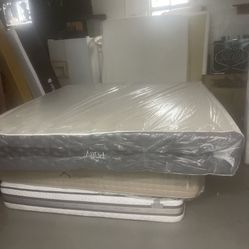 Queen Size Puffy Lux-for Sale.