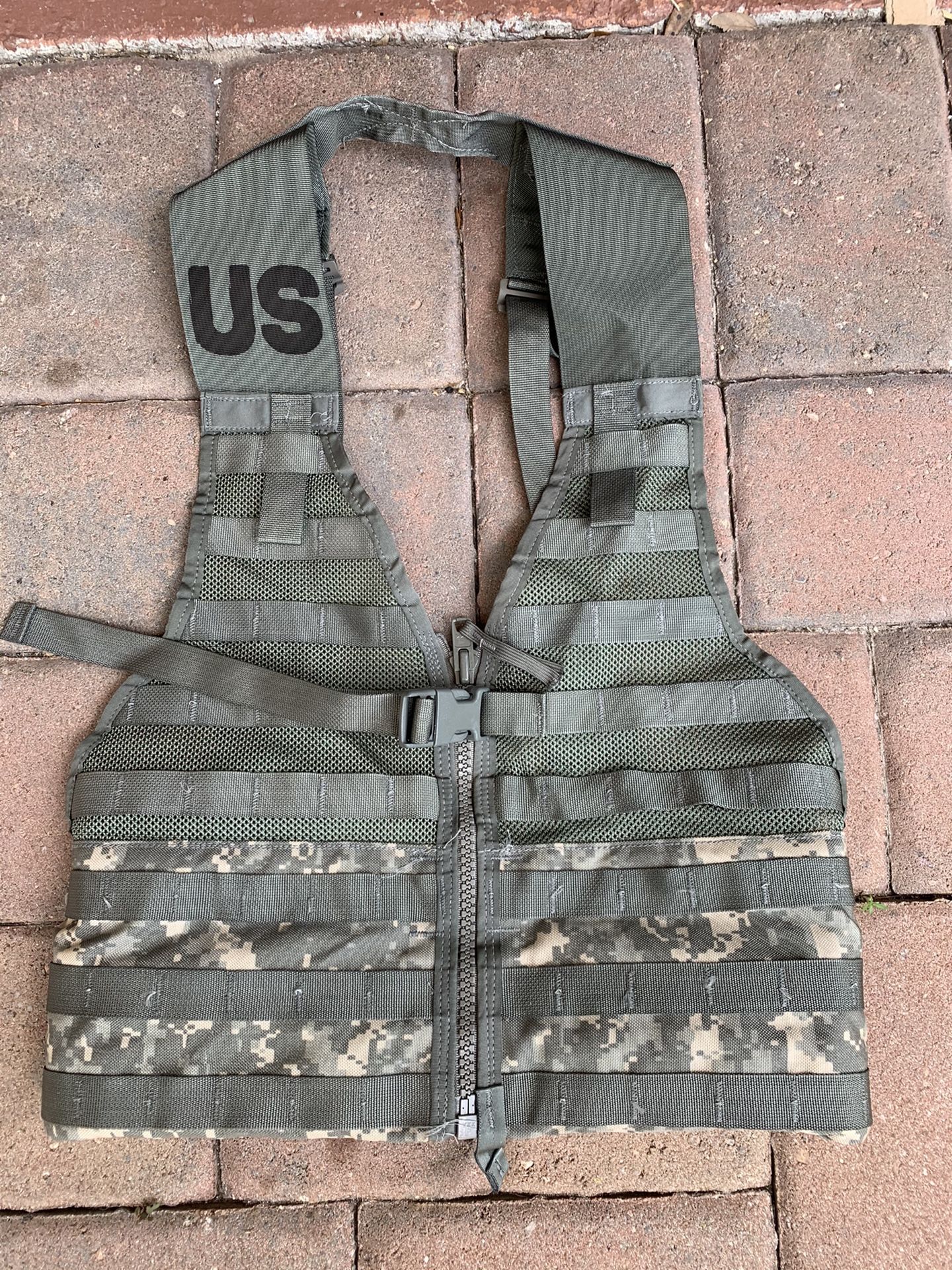 Army load bearing vest